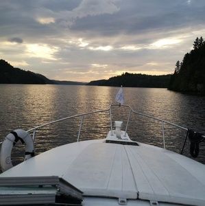 Meet your Posher, Monique